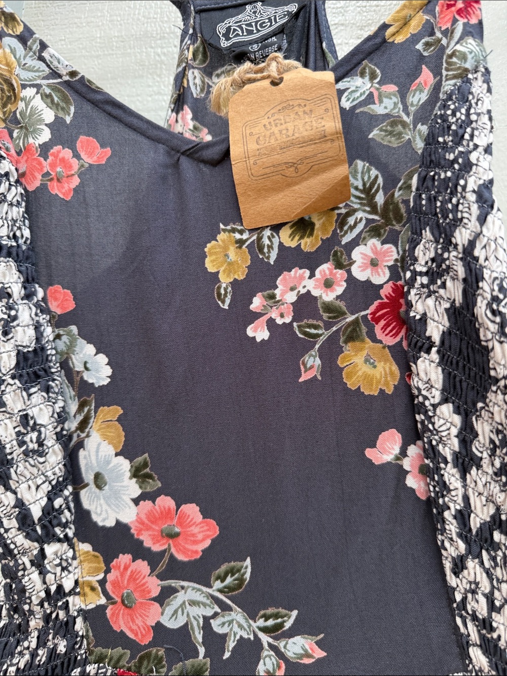 Floral Dark Gray Wide-Leg Jumpsuit with Adjustable Straps - Picture 4 of 4